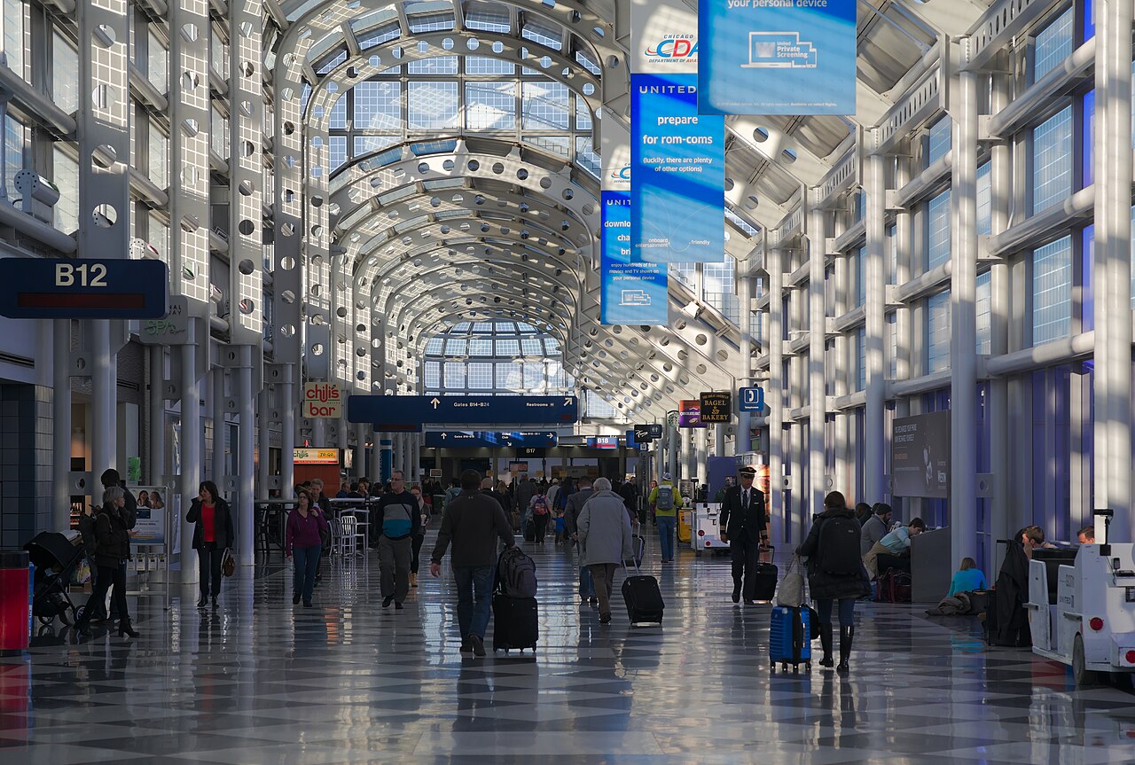 Concourse B, Terminal 1